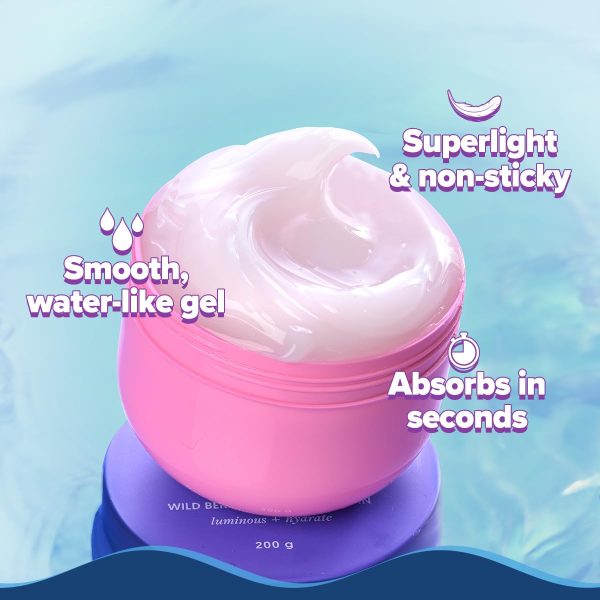 aqualogica illuminate + hydra gel moisturizer with wild berries & alpha arbutin